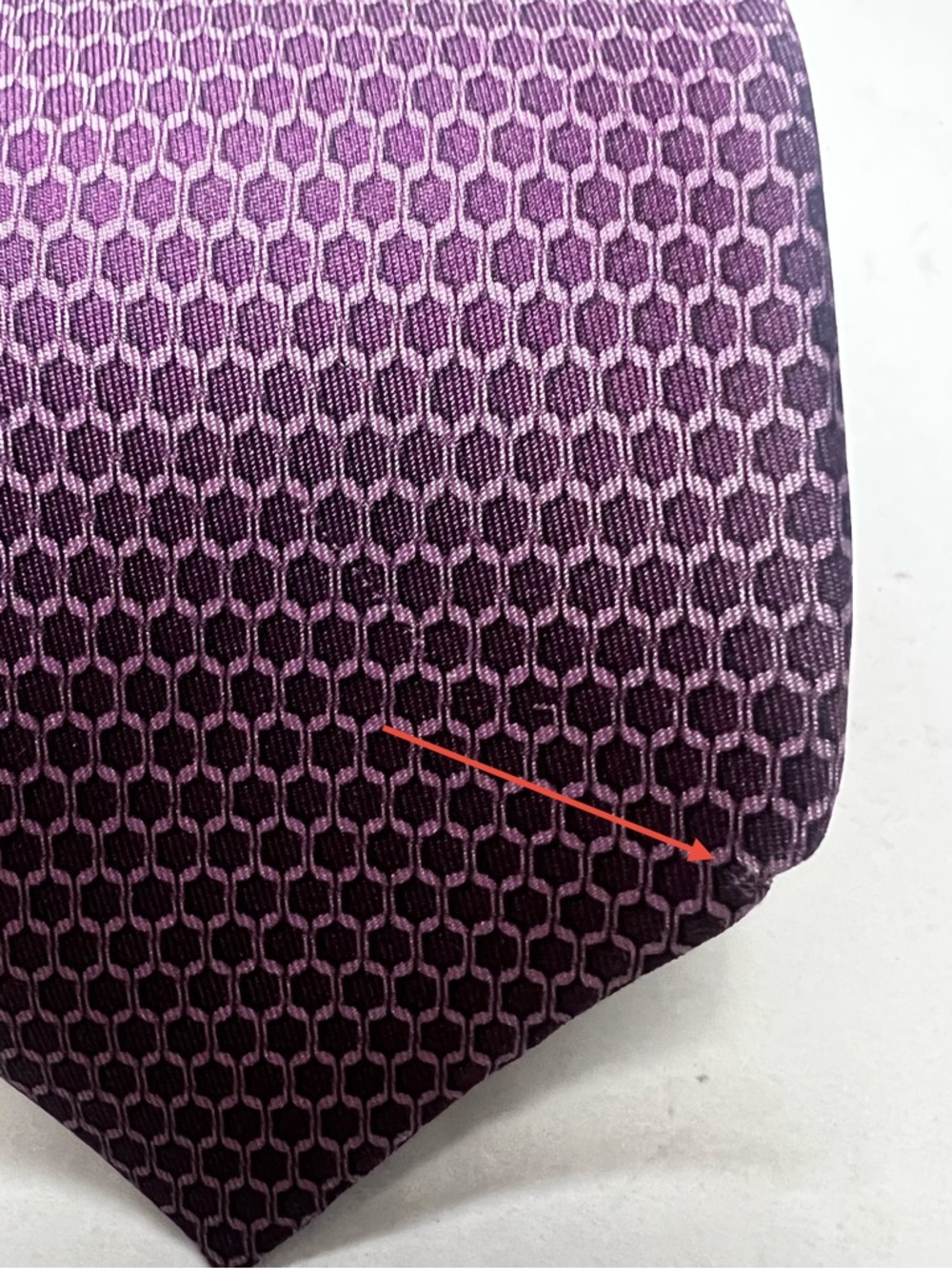 GUCCI Authentic 100% Silk Luxury Designer Necktie Purple Geometric Hand Sewn Tie - Picture 10 of 12